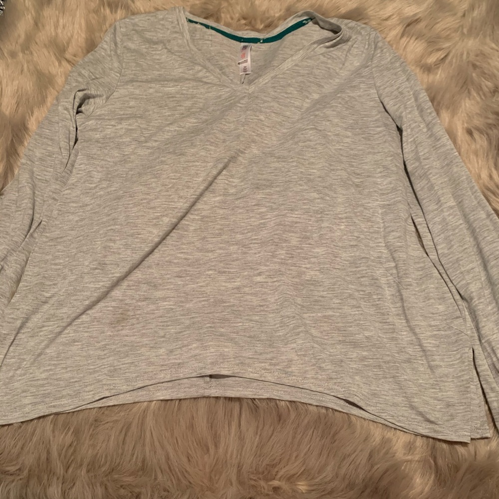 Pajamas crop pant and long sleeve set.